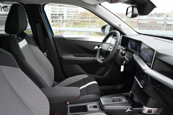 Opel Frontera - Interieur doorkijk