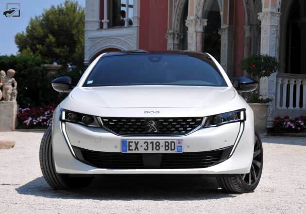 Peugeot 508 - Recht voor