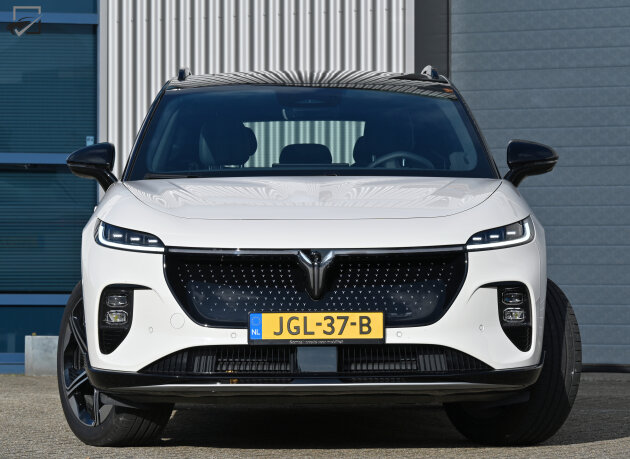 Voyah Courage - Recht voor