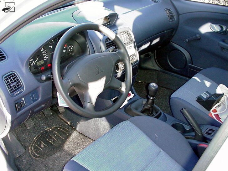 Стеклоподъемник mitsubishi carisma