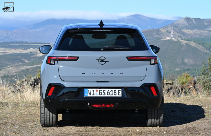 Opel Mokka GSE (Recht achter)