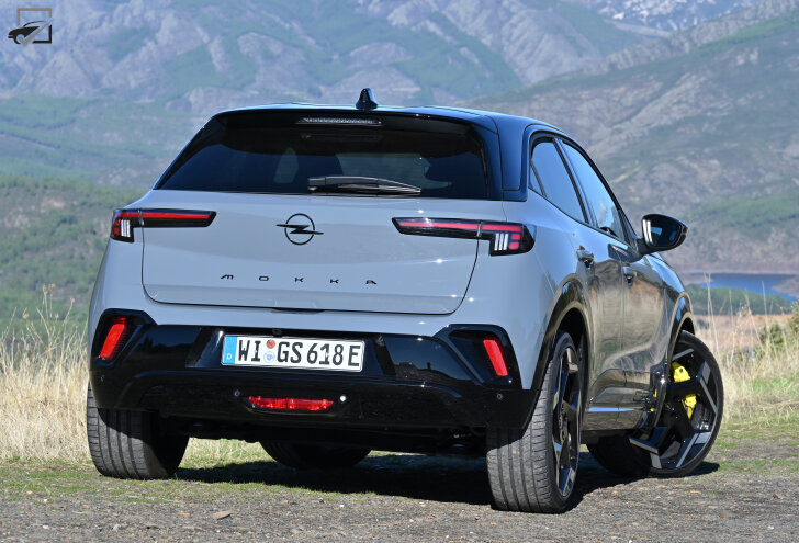 Opel Mokka GSE (Driekwart achter)