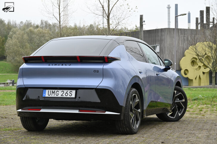 Lynk Co 02 (Driekwart achter)
