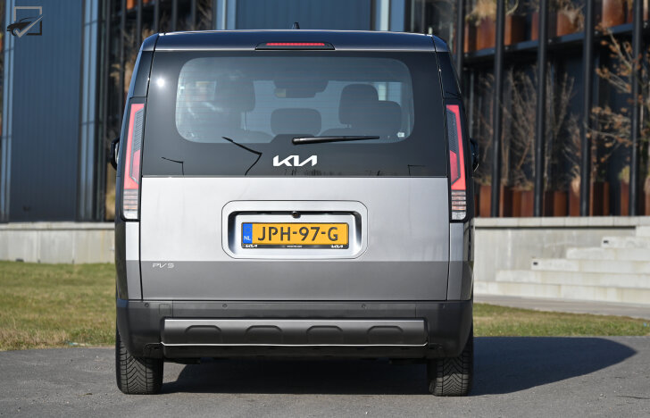 Kia PV5 (Recht achter)