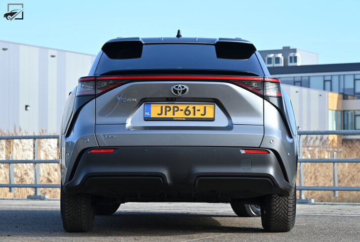 Toyota bZ4X (Recht achter)