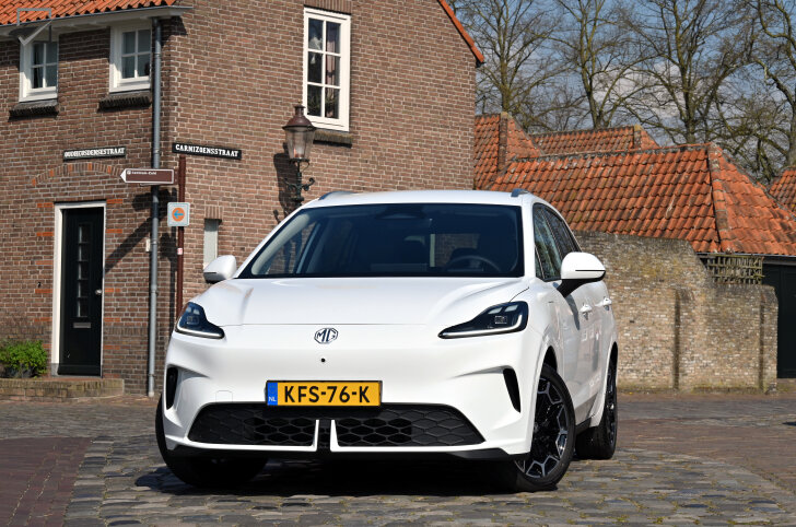 MG 4 Urban (Driekwart voor)