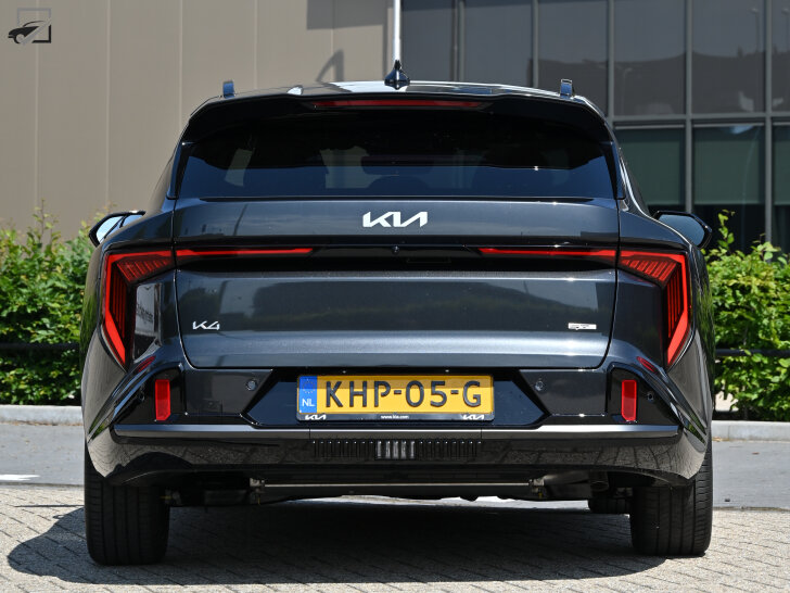 Kia K4 SportsWagon (Recht achter)