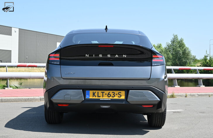 Nissan Leaf (Recht achter)
