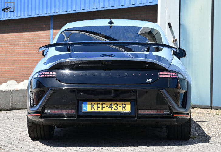 Hyundai IONIQ 6 N (Recht achter)