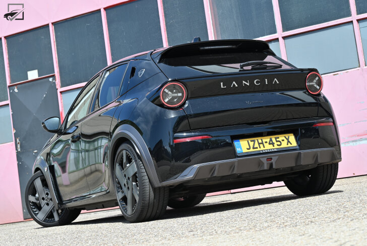 Lancia Ypsilon HF Driekwart achter