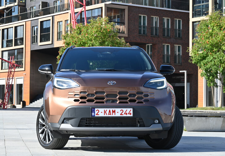 Toyota Yaris Cross Recht voor