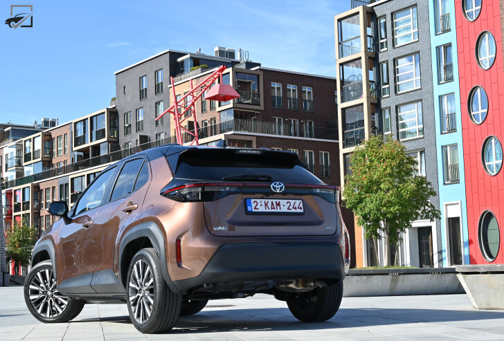 Toyota Yaris Cross Schuin achter