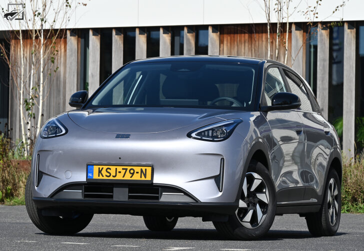 Geely E2 Driekwart voor