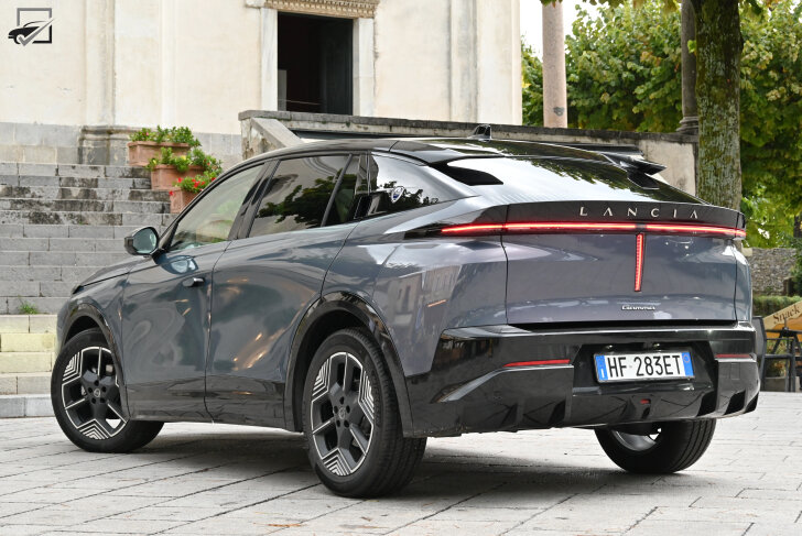 Lancia Gamma Schuin achter