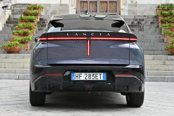 Lancia Gamma Recht achter