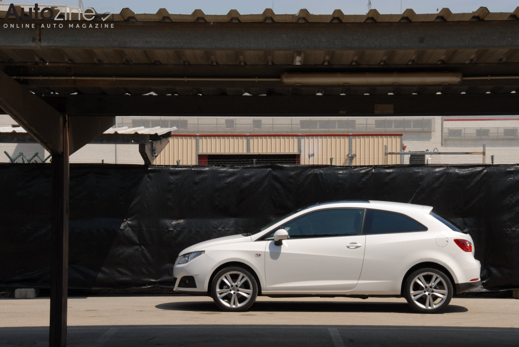 Seat Ibiza SC (Zijkant)