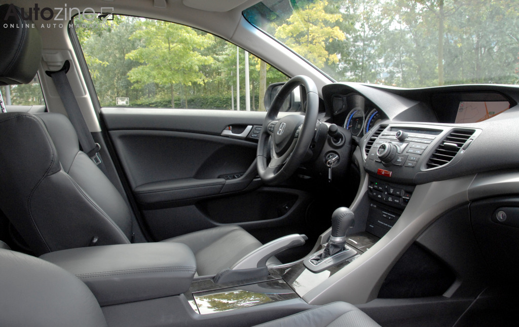 Honda Accord (Interieur doorkijk)