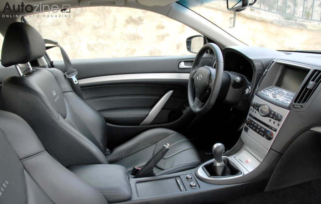 Infiniti G37 Coupe (Interieur doorkijk)