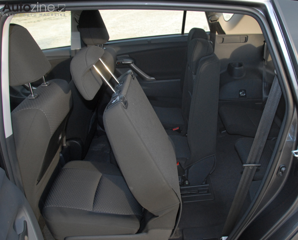 Toyota Verso (Achterin)