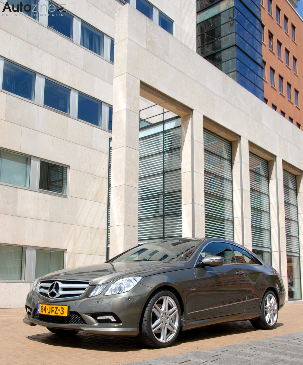 Mercedes E-Klasse Coupe (Schuin voor hoog)
