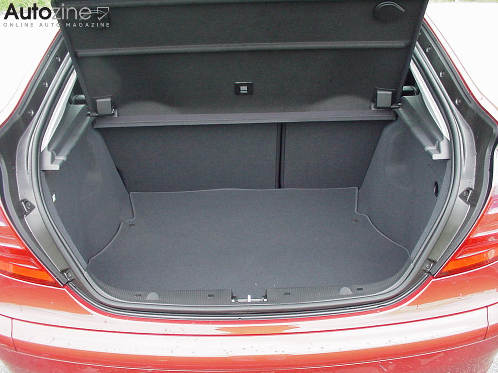 Mercedes-Benz C-klasse Sportcoupe (2001 - 2008) (Bagageruimte)