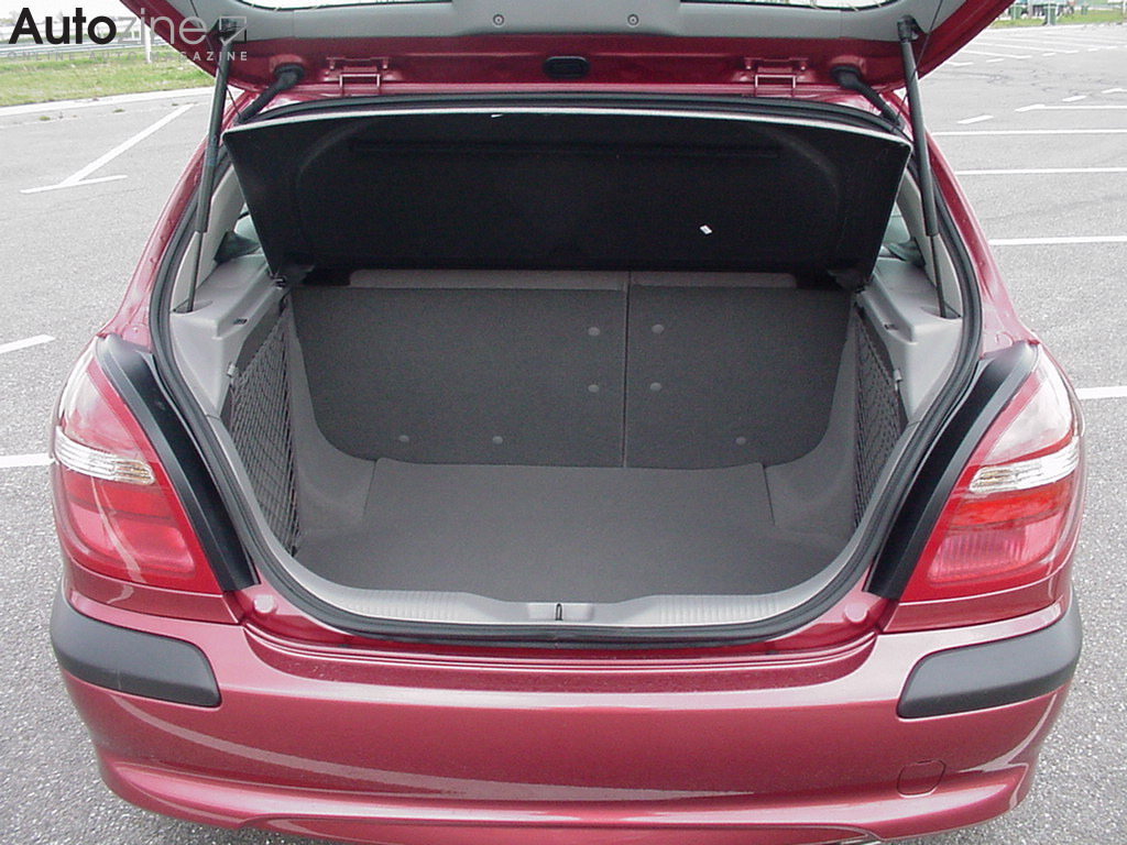 Nissan Almera (1995 - 2003) (Bagageruimte)