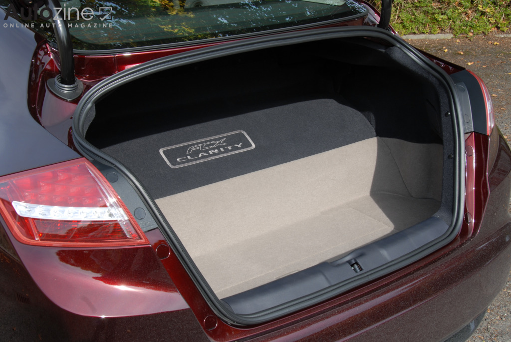 Honda FCX Clarity (Bagageruimte)