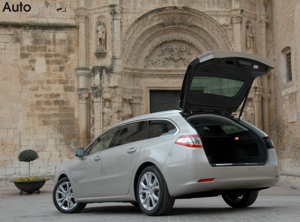 Peugeot 508 SW (2010 - 2018) (Schuin achter achterklep open)