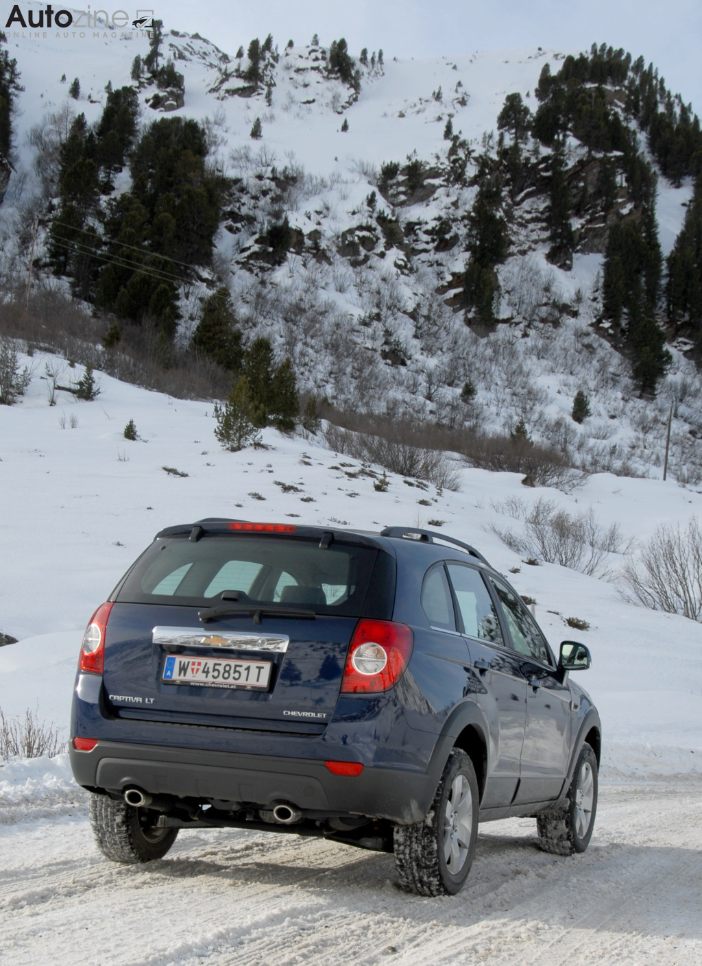 Chevrolet Captiva (Schuin achter hoog)