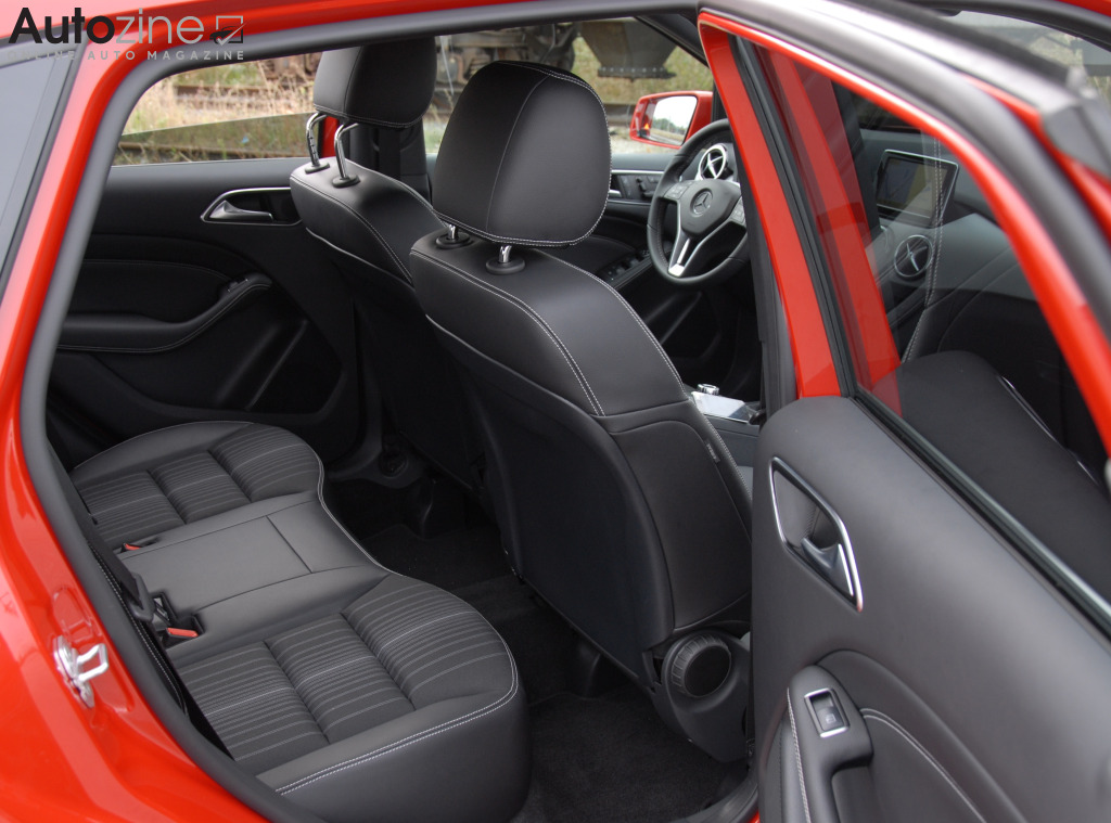 Mercedes-Benz B-Klasse (2011 - 2018) (Achterin)