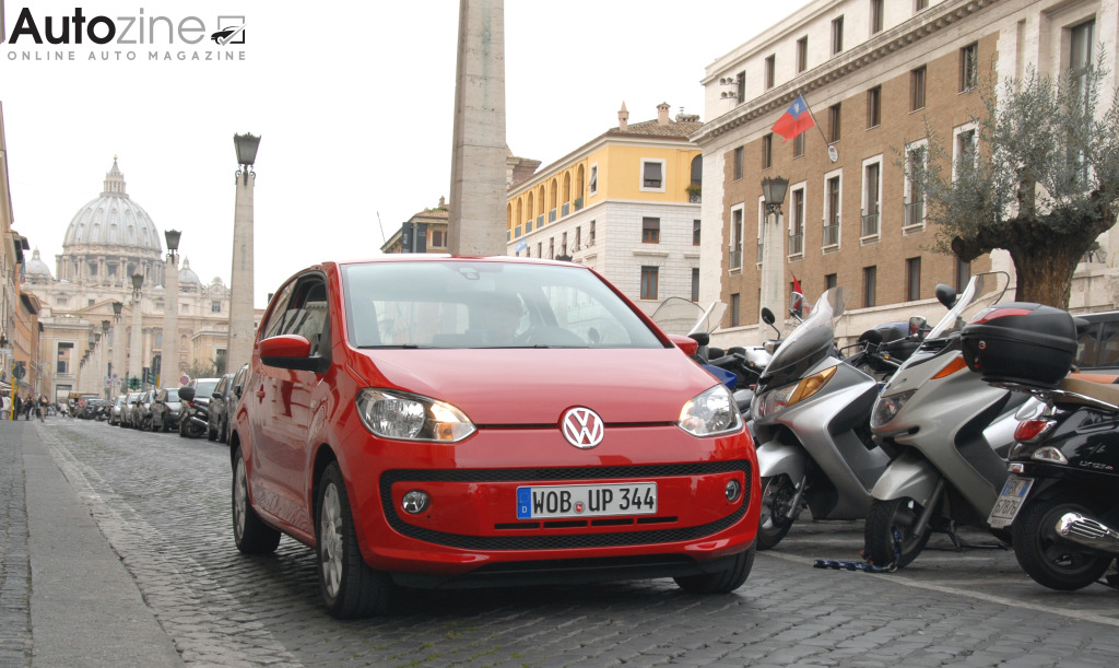 Volkswagen Up! (Schuin voor)