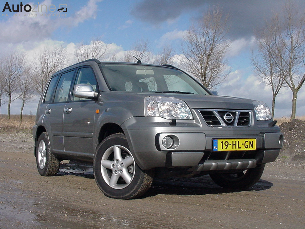 Nissan X-Trail (2001 - 2007) (Driekwart voor)