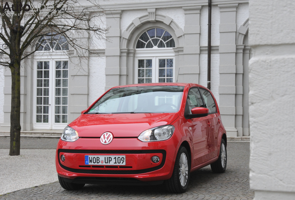 Volkswagen Up! (Schuin voor)