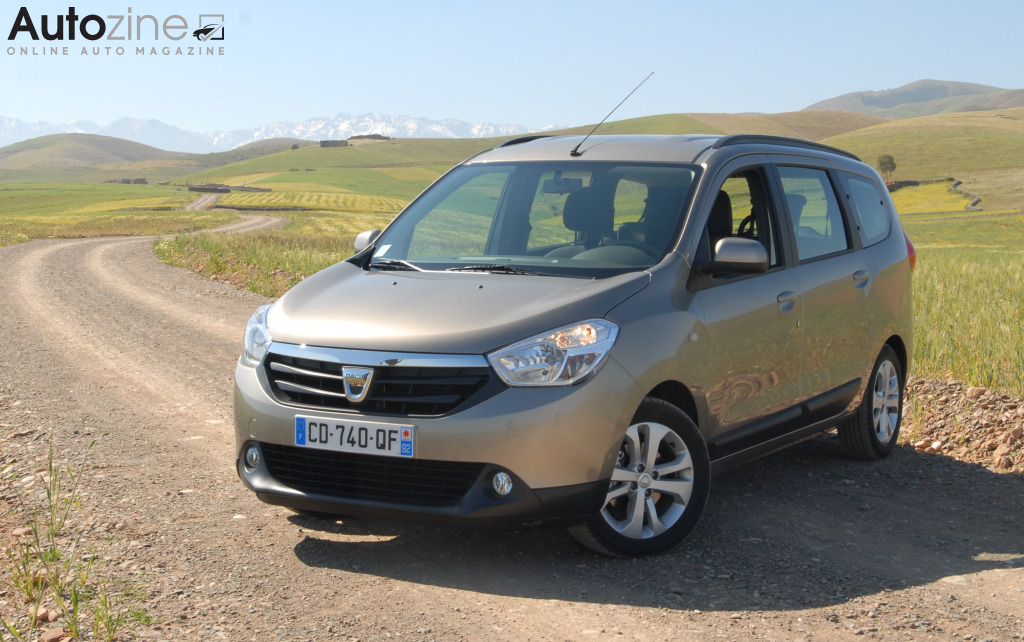 Dacia Lodgy (Driekwart voor)