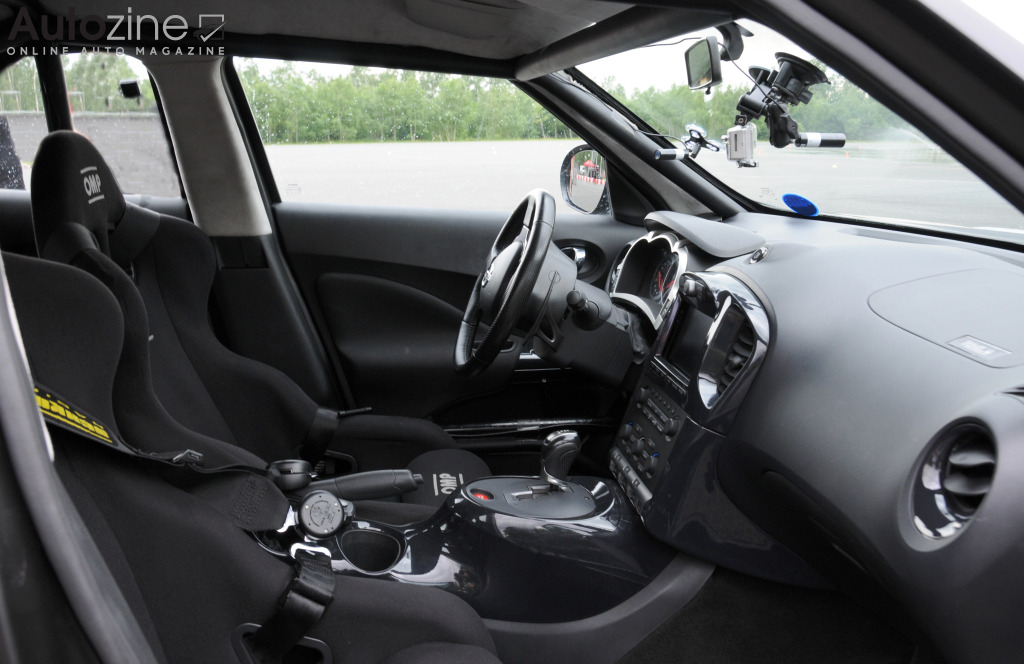 Nissan Juke-R (Interieur)