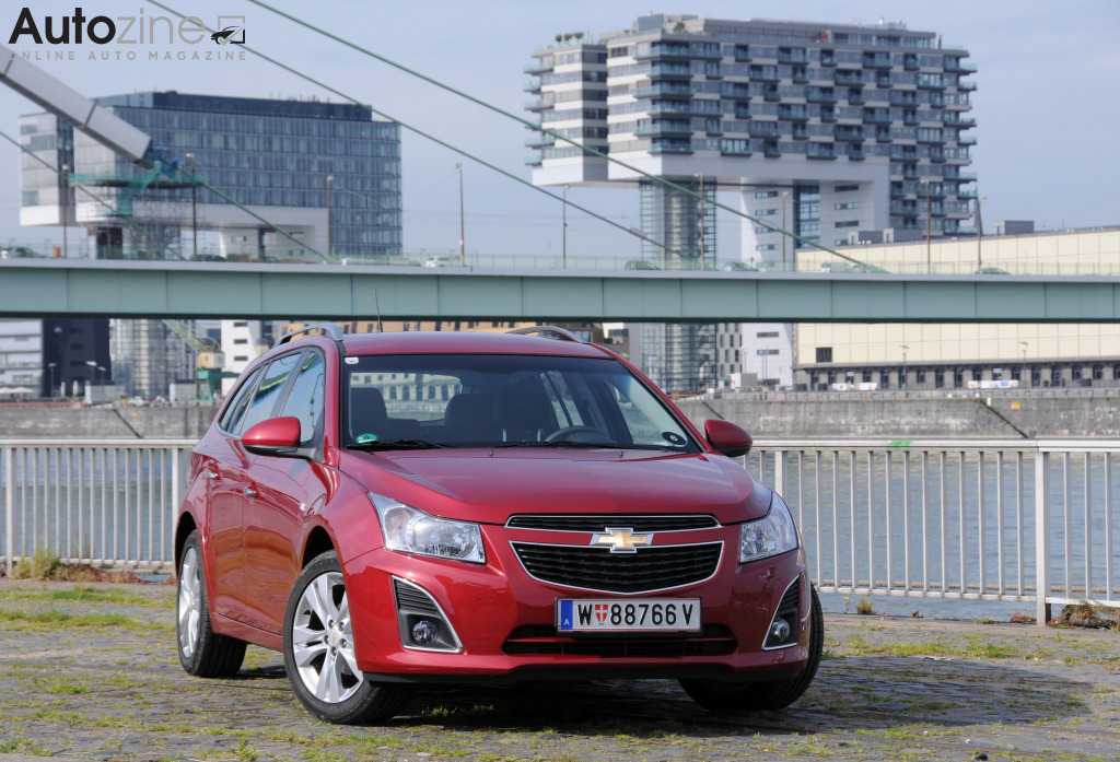 Chevrolet Cruze Station Wagon (Driekwart voor)