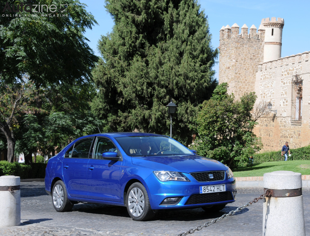 Seat Toledo (Schuin voor)