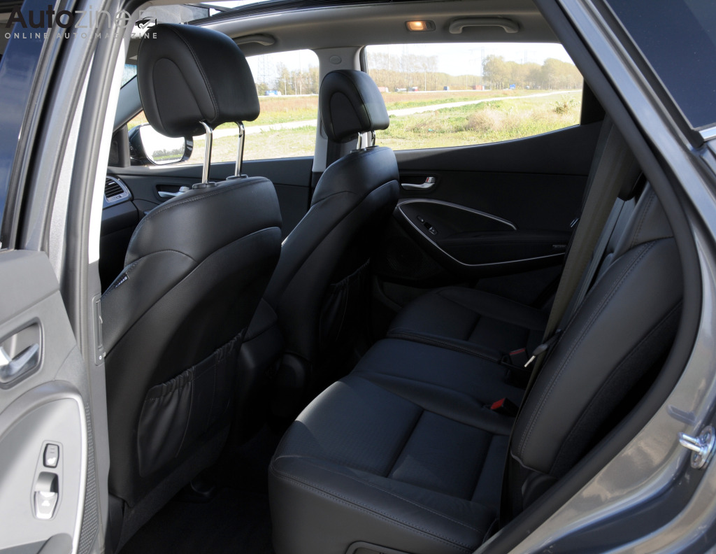 Hyundai Santa Fe (2012 - 2019) (Achterin)