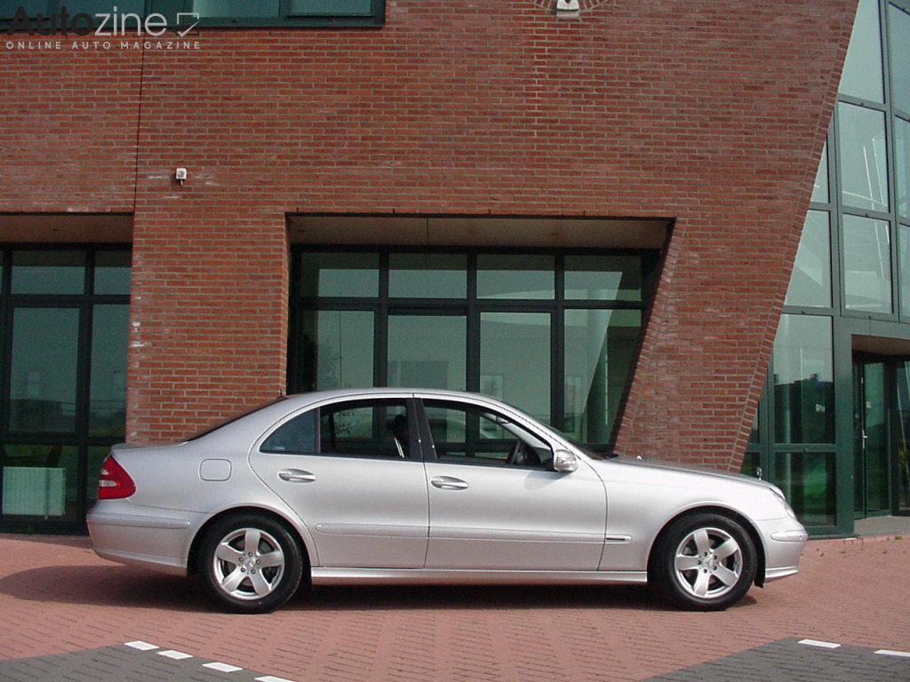 Mercedes-Benz E-Klasse (2002 - 2009) (Zijkant)