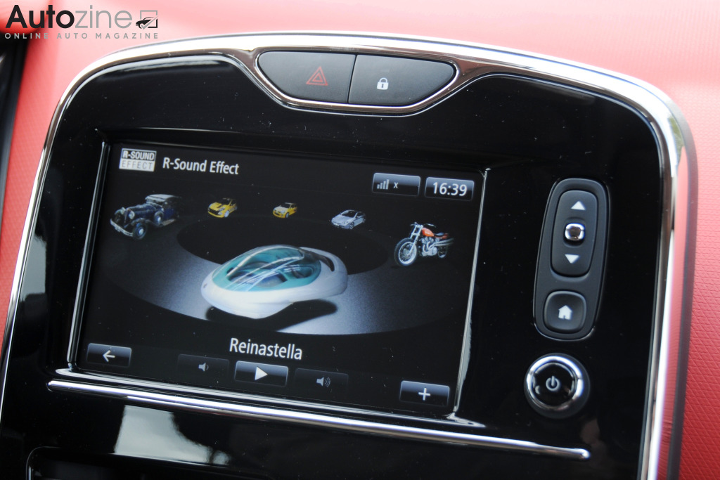 Renault Clio Estate (R-Sound)