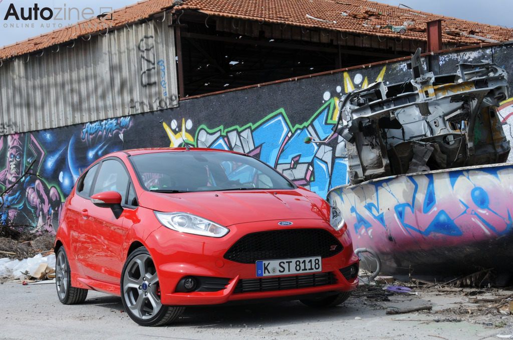 Ford Fiesta ST (Driekwart voor)