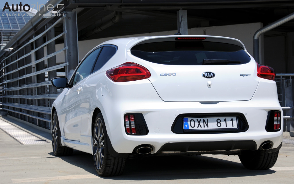 Kia pro_cee'd GT (Schuin achter)