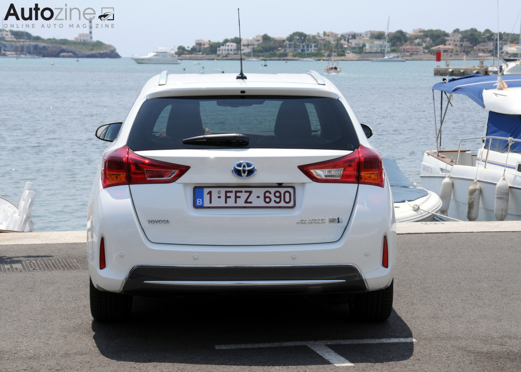 Toyota Auris Touring Sports (Recht achter)