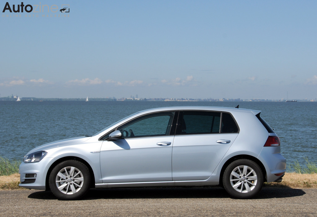 Volkswagen Golf BlueMotion (Zijkant)