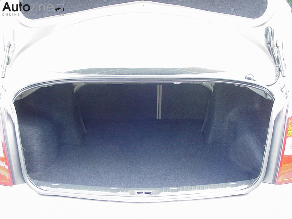 Nissan Primera (Bagageruimte)