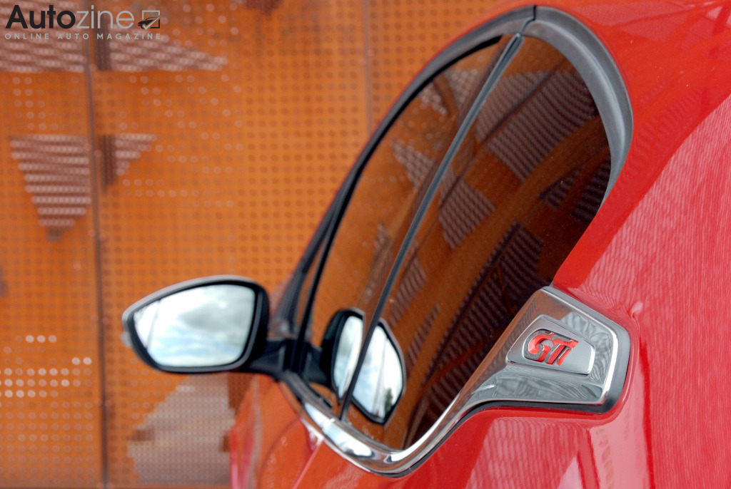 Peugeot 208 GTi (Contour)