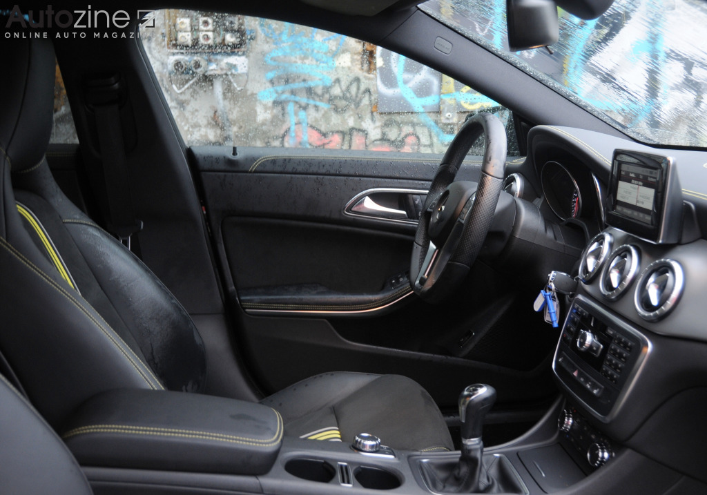 Mercedes-Benz CLA (2013 - 2019) (Interieur doorkijk)