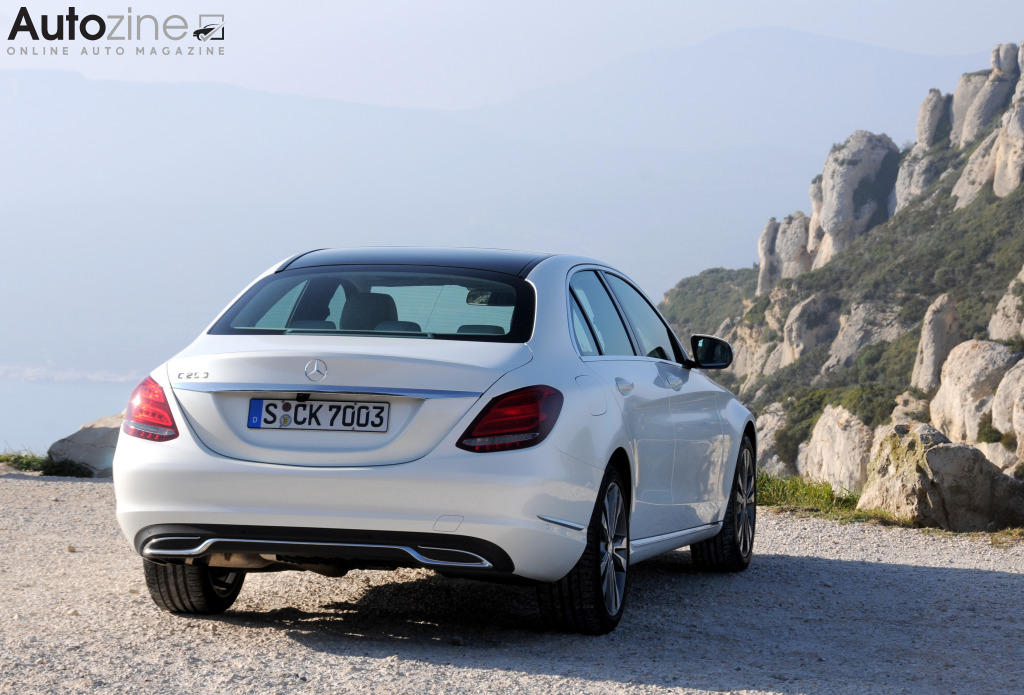 Mercedes-Benz C-Klasse (2014 - 2021) (Schuin achter)