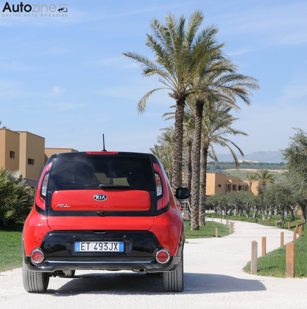 Kia Soul (2014 - 2018) (Recht achter hoog)