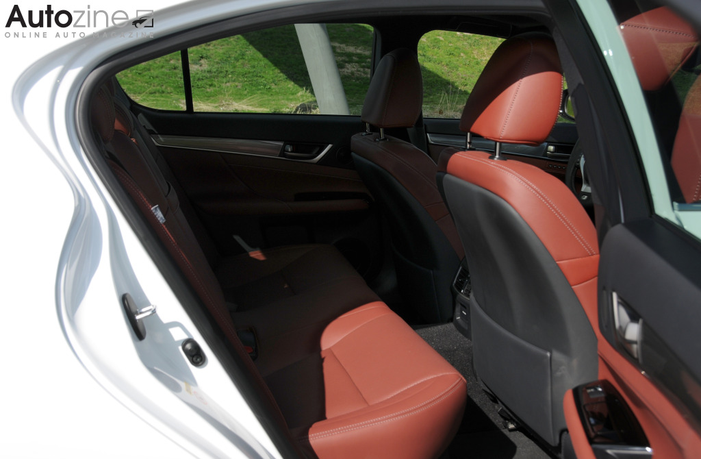 Lexus GS300h (Achterin)